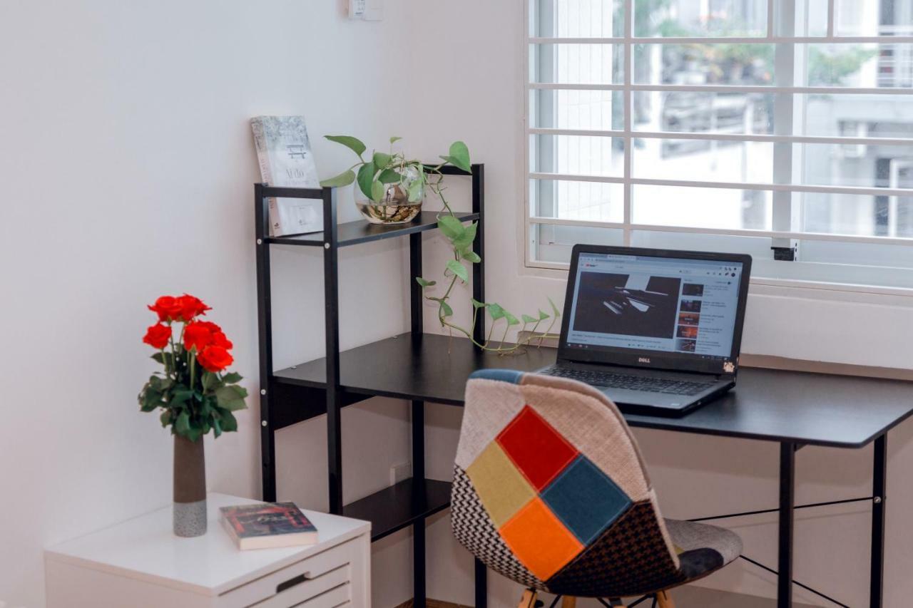 Adora Bui Vien Homestay Хошимин Экстерьер фото