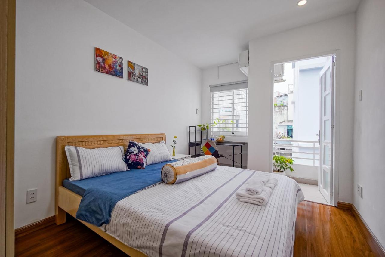 Adora Bui Vien Homestay Хошимин Экстерьер фото