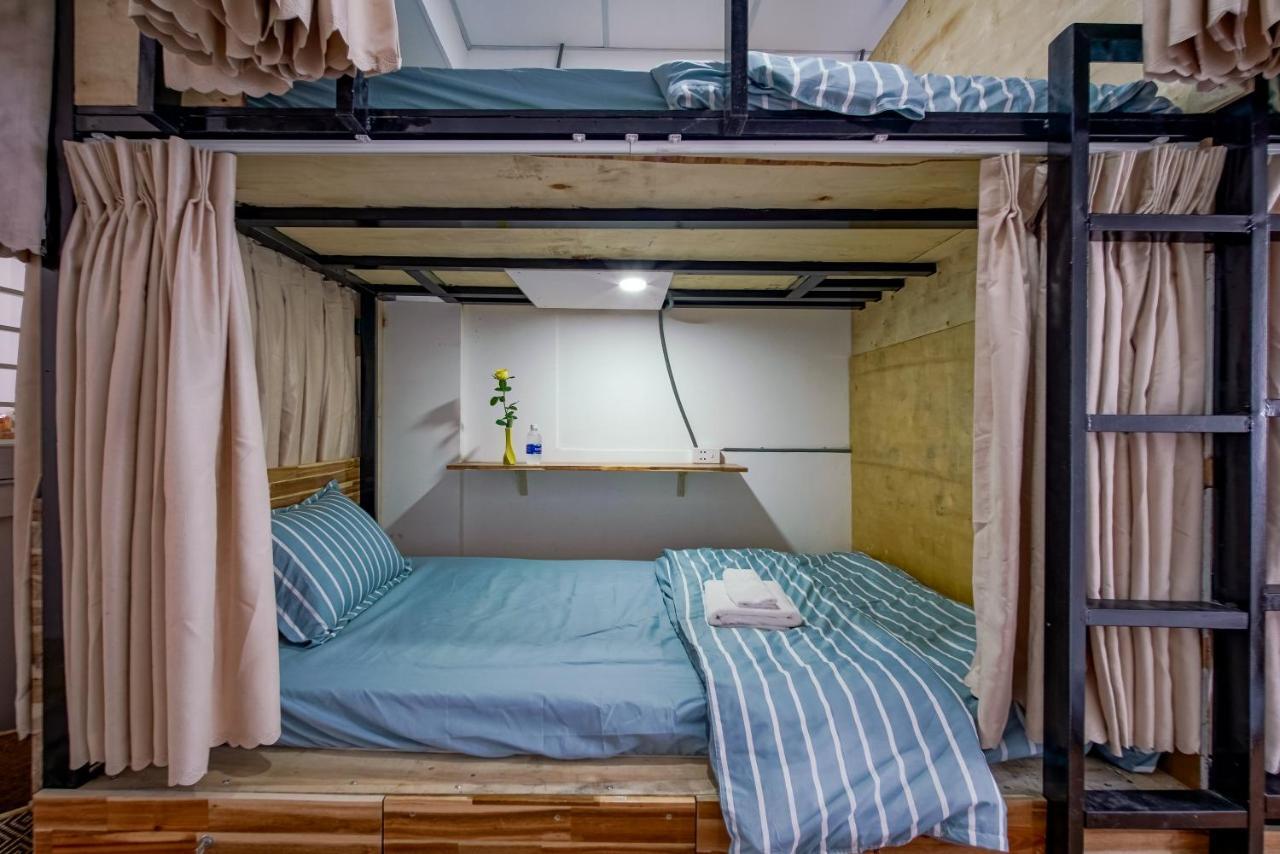 Adora Bui Vien Homestay Хошимин Экстерьер фото