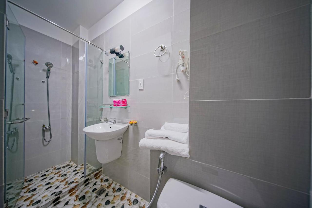 Adora Bui Vien Homestay Хошимин Экстерьер фото