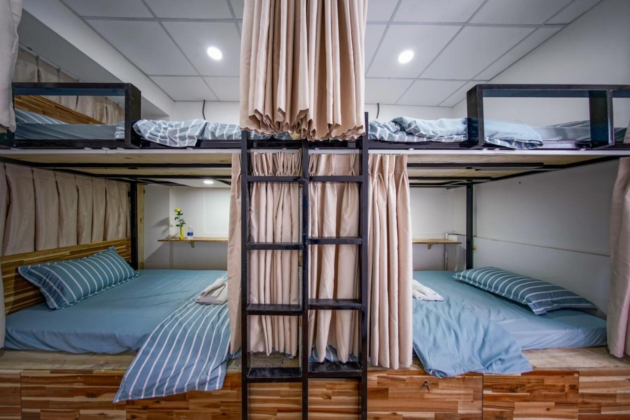 Adora Bui Vien Homestay Хошимин Экстерьер фото