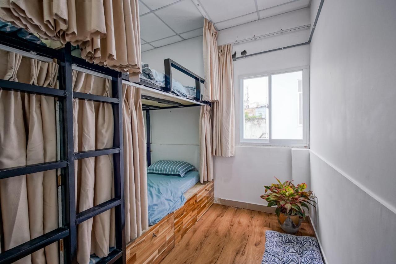 Adora Bui Vien Homestay Хошимин Экстерьер фото