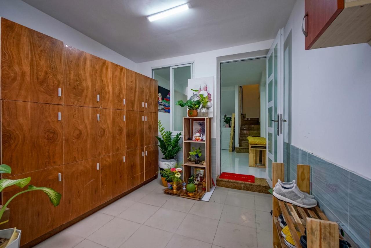 Adora Bui Vien Homestay Хошимин Экстерьер фото